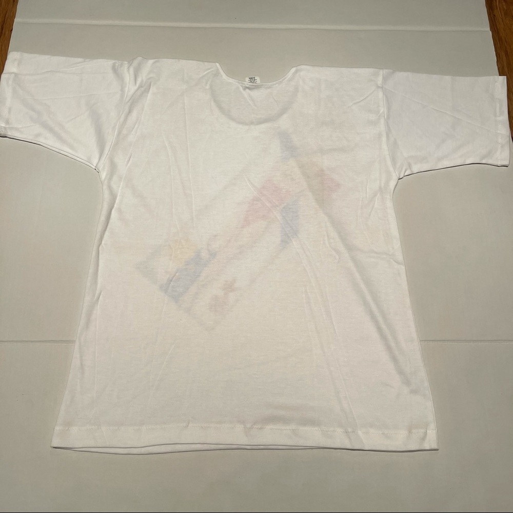 Vintage Shirt Girl in a Beach - Picture 9 of 11